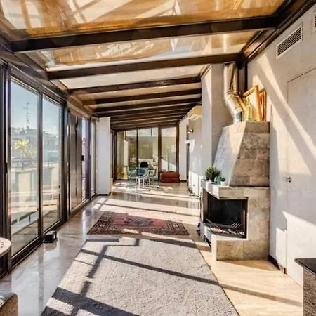 3 Bedrooms With Terrace Close To The Center-2