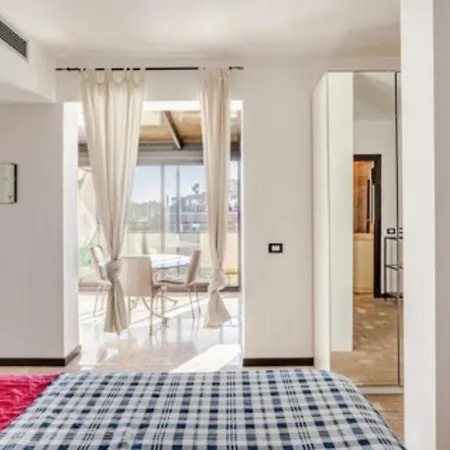 3 Bedrooms With Terrace Close To The Center-3